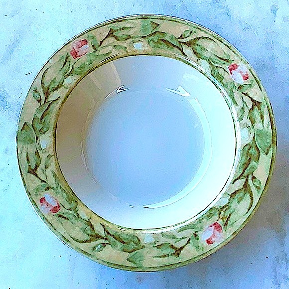 222 FIFTH ROSE BOUQUETS LARGE SOUP BOWL STONEWARE 9 1/8TH INCH - Picture 2 of 6